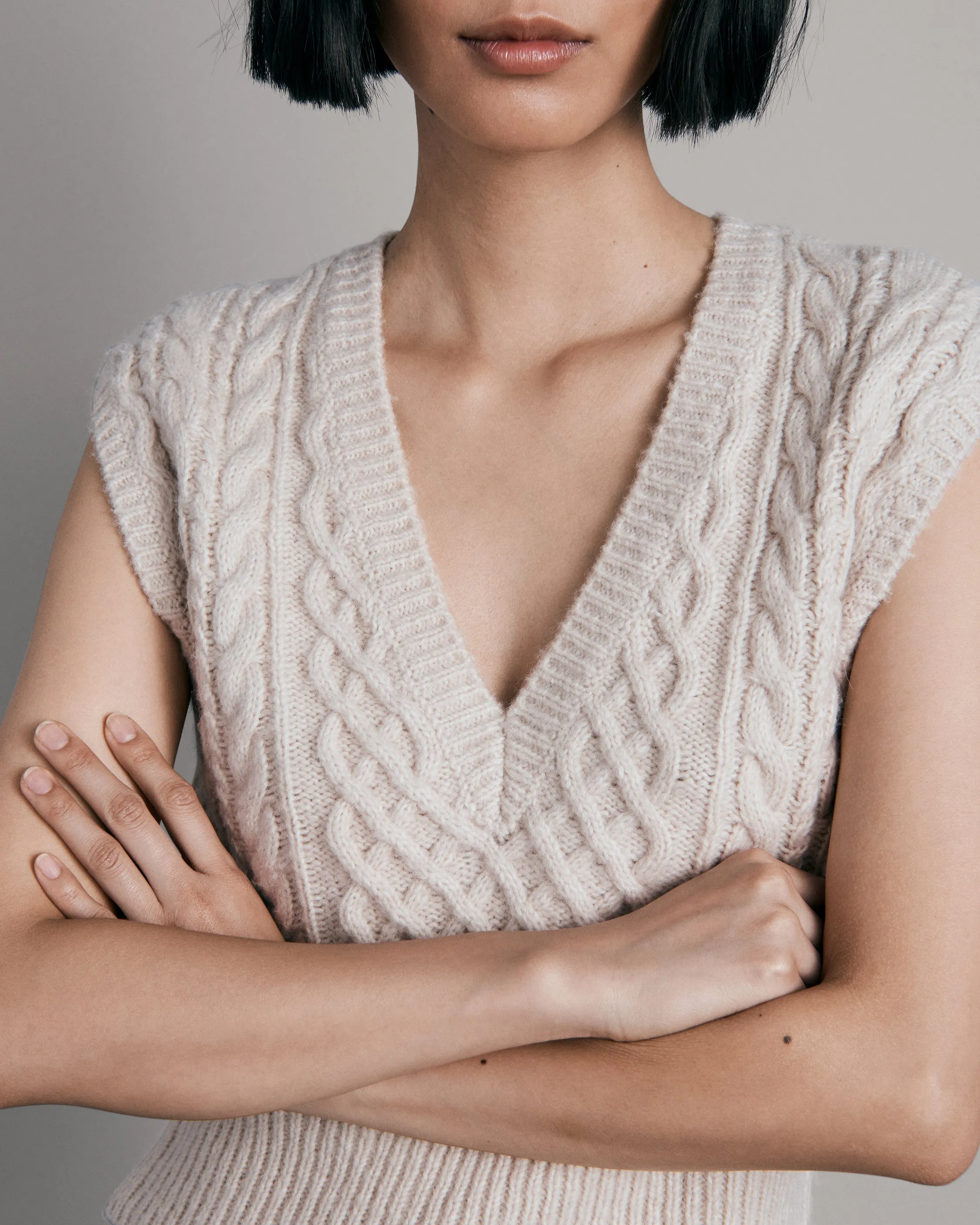 Elizabeth Cable Vest