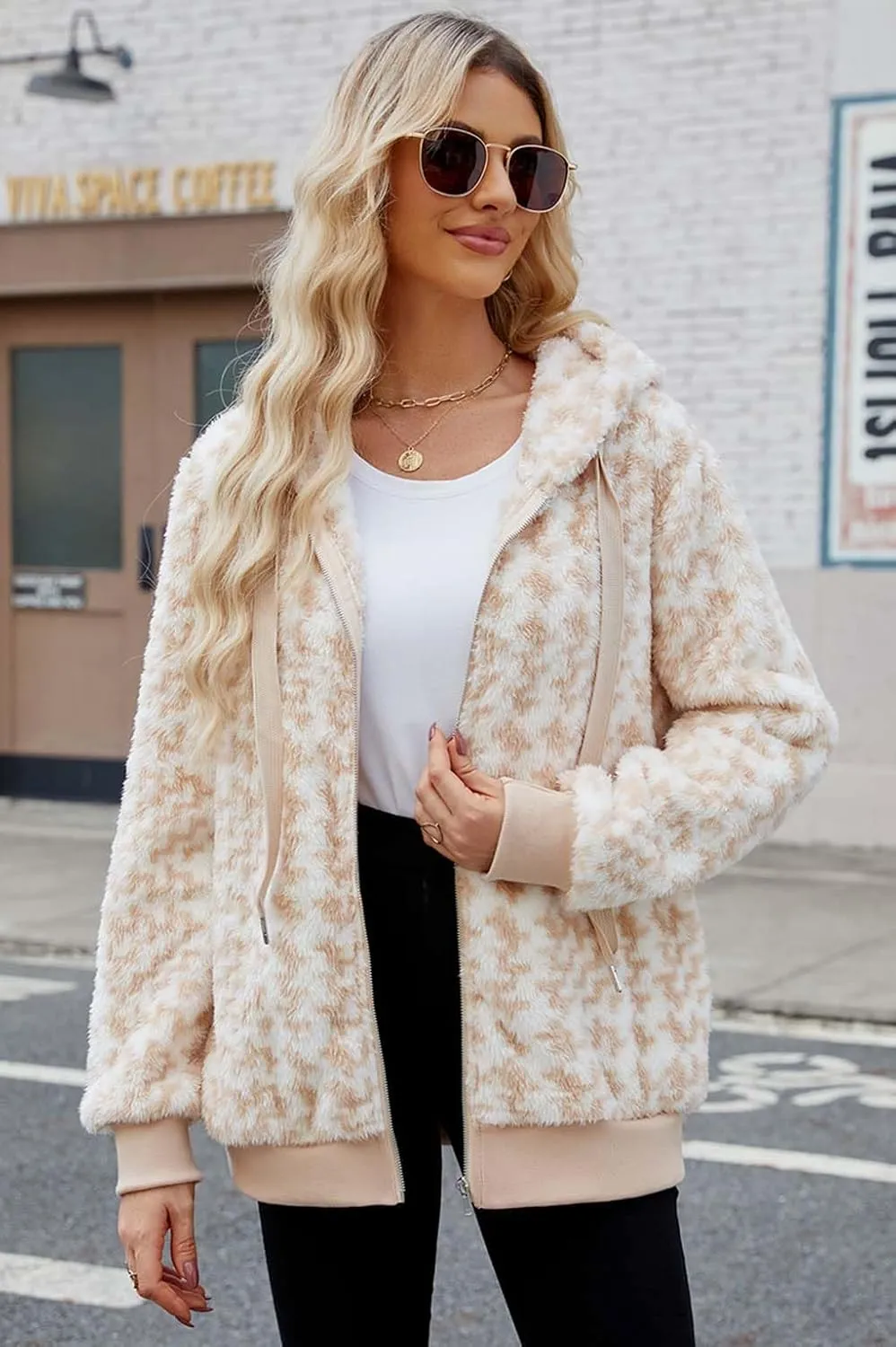 ReachMe Womens Warm Fuzzy Zip Up Hoodie Oversized Sherpa Jacket with Pockets Faux Fur Fleece Winter Coats